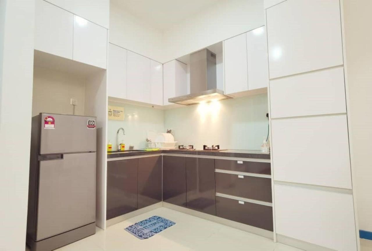 The Azure Residences Kampong Baharu Sungai Way Exterior foto
