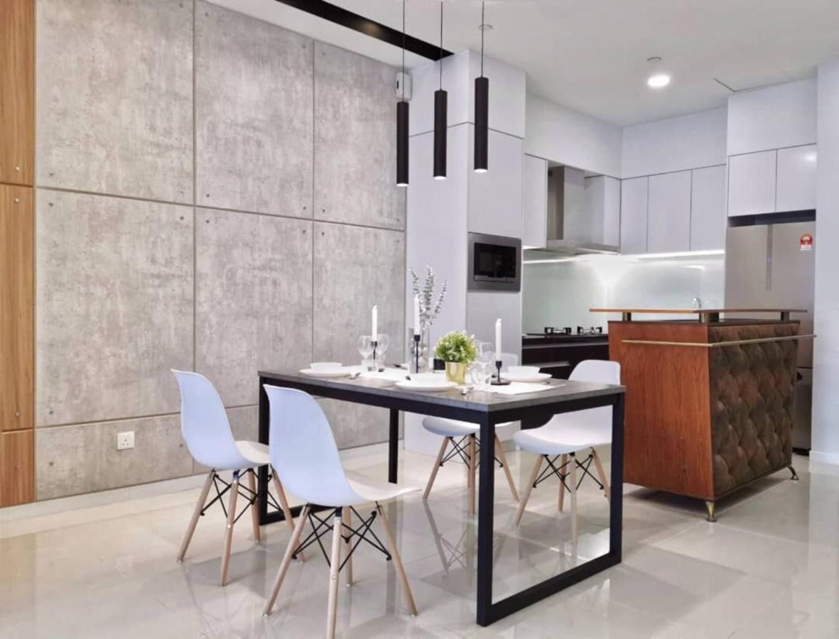 The Azure Residences Kampong Baharu Sungai Way Exterior foto